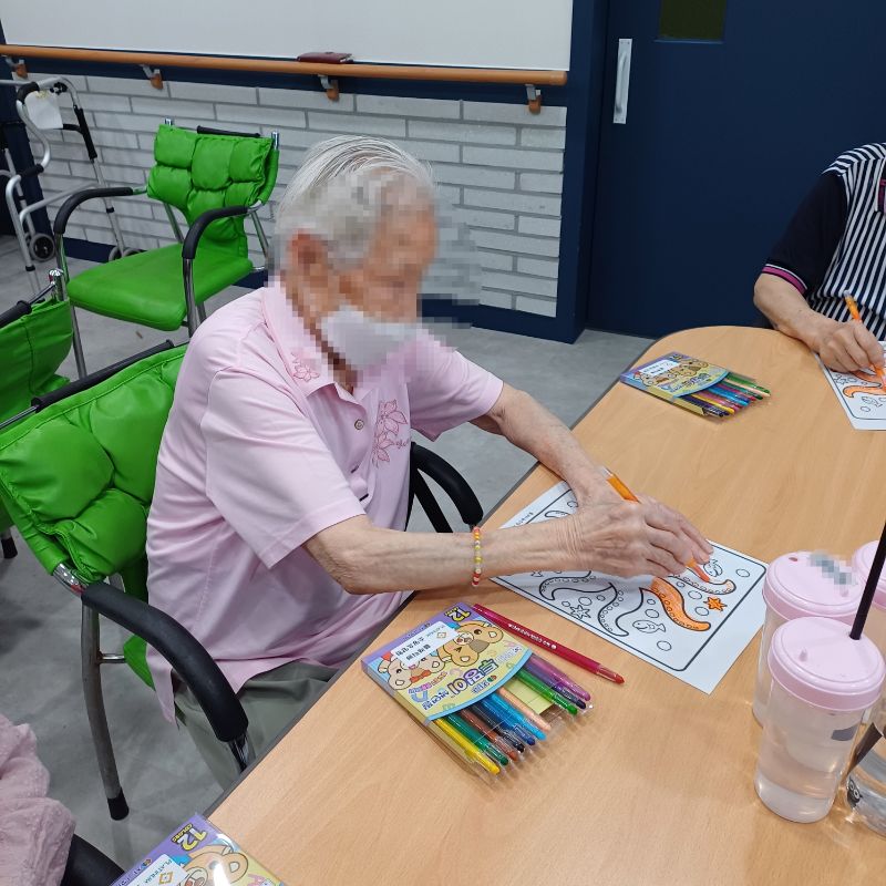 2025.7.16문어꾸미기(요양원)